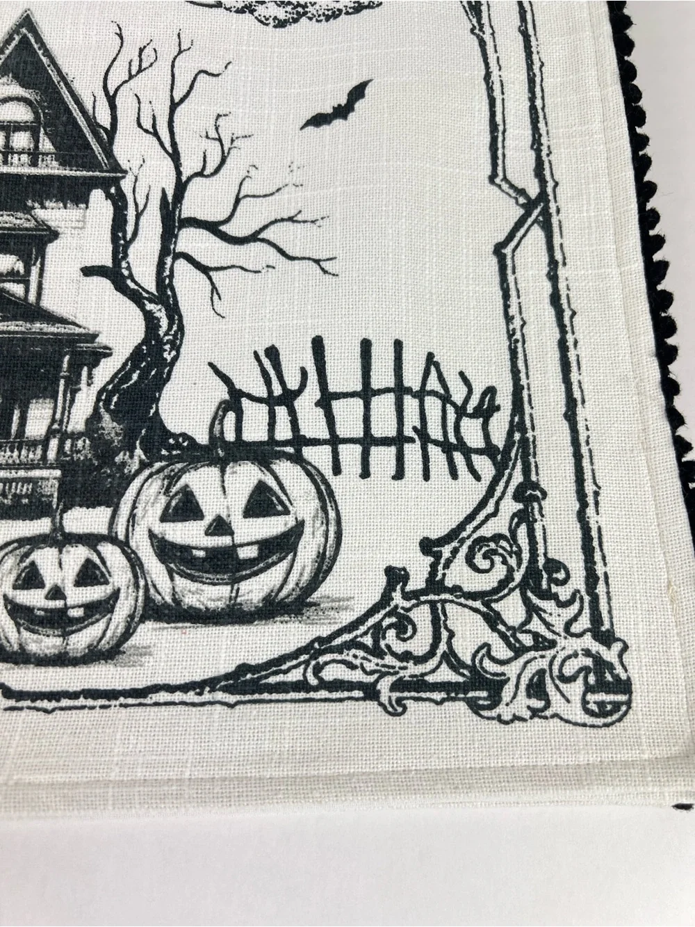 Rachel Zoe Halloween Placemats Set of 4 Black and White
